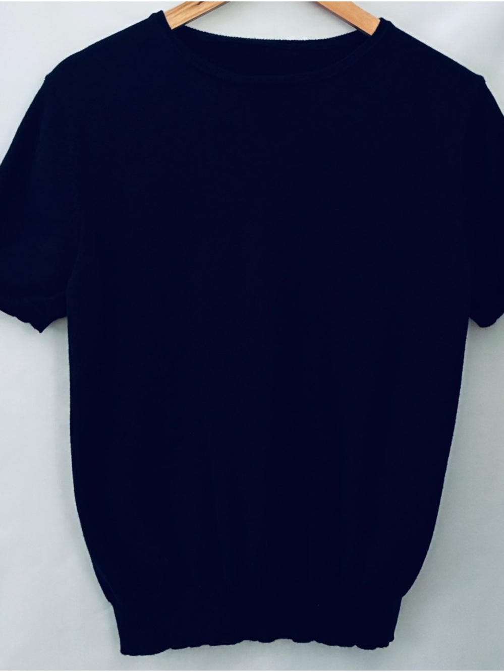 Classic Women's Crew Neck Sweater - Black